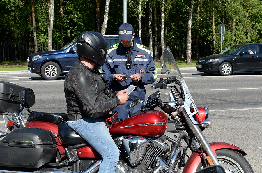 Motorcycle Laws That Other Motorists Frequently Violate
