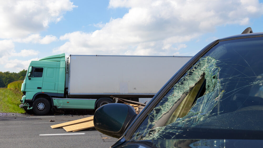 Truck Accident Injuries and Loss of Income: Legal Avenues for Financial Recovery