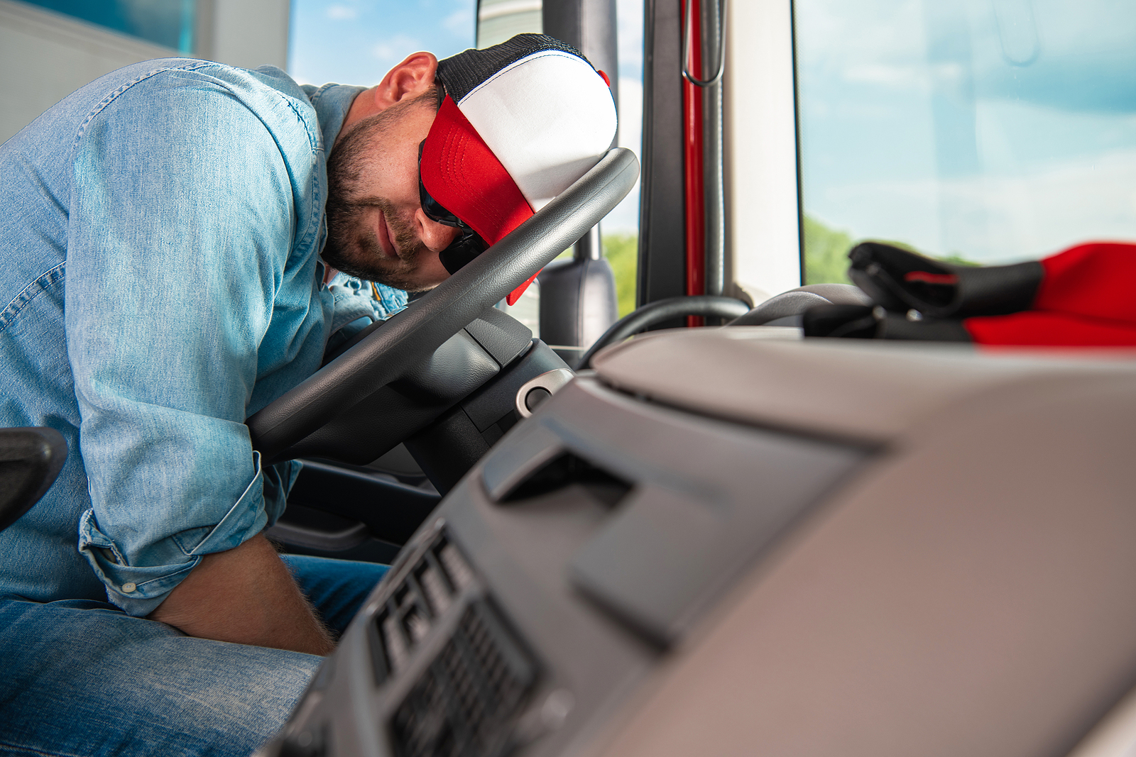 Truck Driver Fatigue: Drowsy And Deadly Drivers